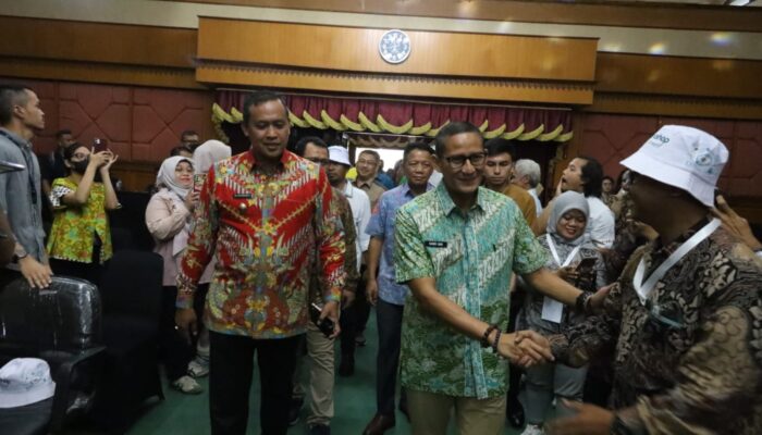 Hadiri Workshop Kota Bekasi Kreatif, Menparekraf Sandiaga Uno Harap Kota Bekasi Jadi Lokomotif Ekonomi