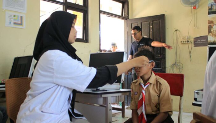Program Hari Penglihatan Sedunia di Gelar Melalui CSR Lippo Cikarang Berikan Kaca Mata Gratis Ke Ratusan Pelajar