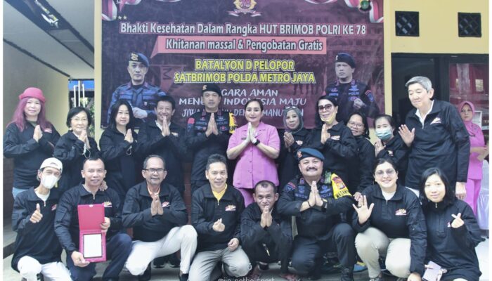 HUT Brimob Polri Ke-78, Batalyon D Pelopor Brimob Polda Metro Jaya Gelar Sunatan Massal Dan Pengobatan Gratis