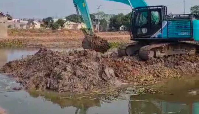 Cegah Banjir, Management PNR Cikarang  Normalisasi Danau Dan Bersih-bersih Lingkungan