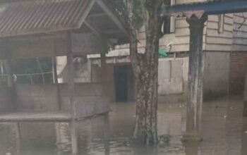 Info Terkini.!! Debit Air Sungai Jujuhan Dan Batang Tebo Naik Lagi Merendam Jalan Dan Rumah Warga.