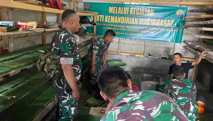 Pelatihan Pembuatan Tempe Untuk Personel Kodim 0420/Sarko Yang Akan Memasuki Usia Pensiun MPP