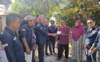 IWO Kabupaten Tebo Berikan Bantuan Tunai Kepada Korban Kebakaran