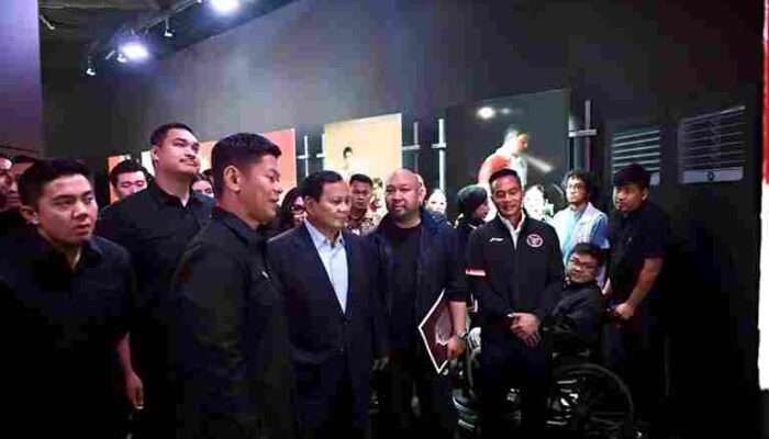 Menpora Dito Dampingi Presiden Terpilih Prabowo Subianto Saksikan Reveal Jersey Tim Indonesia untuk Olimpiade 2024 Paris