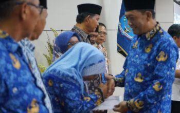 90 Orang Pensiunan ASN Terima Bantuan Sosial Tali Asih