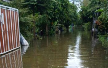 Warga Villa Kencana Keluhkan Banjir 