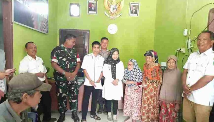 12 Orang KPM Menerima Bantuan Langsung Tunai BLT DD Dari Pemerintah Desa Pagar Puding Lamo