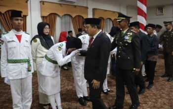 Pj Bupati Kukuhkan 32 Orang Paskibraka 2024