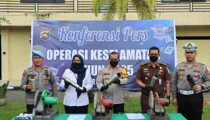 Polres Bungo Memberantas Knalpot Brong dan balap liar Pada Ops Keselamatan 2025