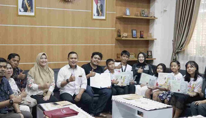 Ketua DPRD Purwakarta Terima Audensi Murid Prestasi Kancah Internasional