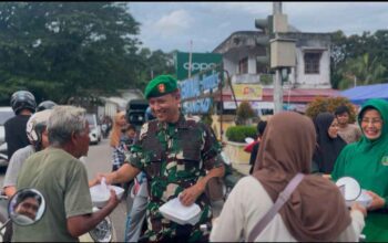 Gelar Pembagian Takjil Gratis Meriahkan Bulan Suci Ramadhan