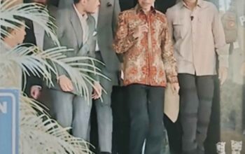 Presiden ke-7 Jokowi Tiba di Polda Metro Jaya, Lapor Polisi Tudingan Ijazah Palsu 