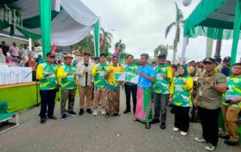 Bupati Sarolangun Buka acara perlombaan pacu perahu 