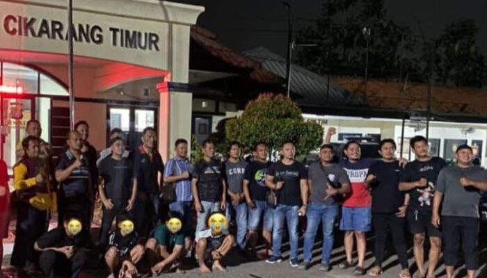 Polres Metro Bekasi Ungkap Kasus Pengeroyokan Maut di Cikarang Timur, 4 Pelaku di Amankan, 6 Pelaku Masih DPO