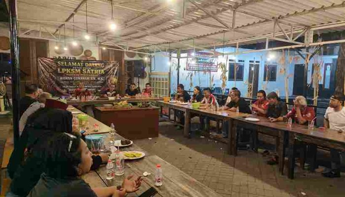 KONSOLIDASI AKBAR LPKSM SATRIA: KETUM WAWAN GUNAWAN SATUKAN LANGKAH 5 KORWIL, TEGASKAN KOMITMEN PERJUANGAN HAK KONSUMEN