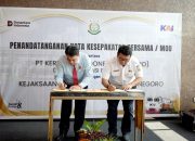 Perkuat Sinergi Perlindungan Aset Negara dan Kepastian Hukum, KAI Daop 8 Surabaya dan Kejari Bojonegoro Tandatangani MoU