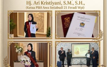 Ketum FERADI WPI ucapkan selamat kepada Hj. Ari Kristiyani, S.M., S.H., (Ketua PBH Area Feradi Wpi) atas raih gelar Sarjana Hukum Universitas Dirgantara Marsekal Suryadarma (UNSURYA)