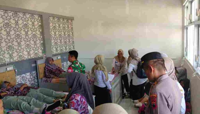 22 SISWA SMAN 1 SAMPANG CILACAP ALAMI KELUHAN KESEHATAN, DIDUGA TERKAIT MBG — FWJI JATENG SOROTI KEAMANAN PANGAN