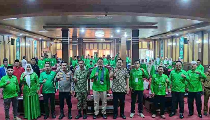 Hadiri Pengukuhan Pengurus DPC PKB, Bupati M. Syukur Ajak Seluruh Elemen Bersinergi Bangun Daerah
